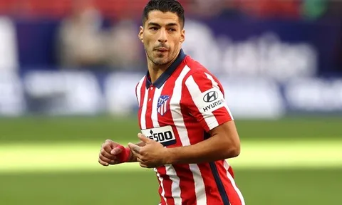 SỐC! Bị hỏi khó về Barca, Luis Suarez trả lời 1 câu quá phũ phàng