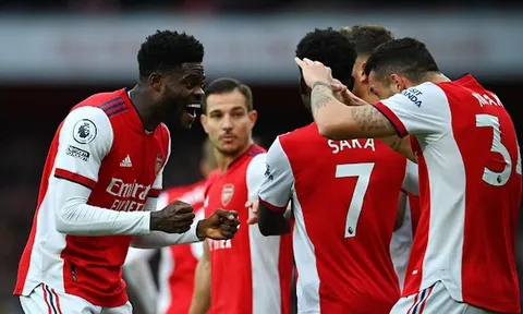 Kịch bản trong mơ: Nhờ M.U, cánh cửa C1 mở toang với Arsenal