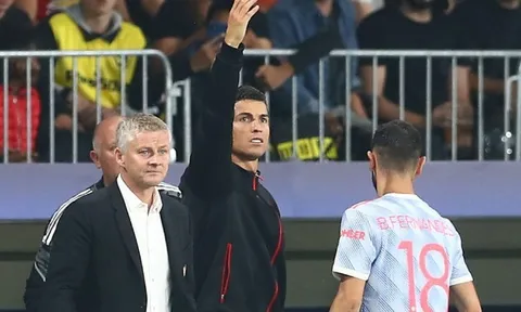 Ronaldo muốn huấn luyện Man Utd