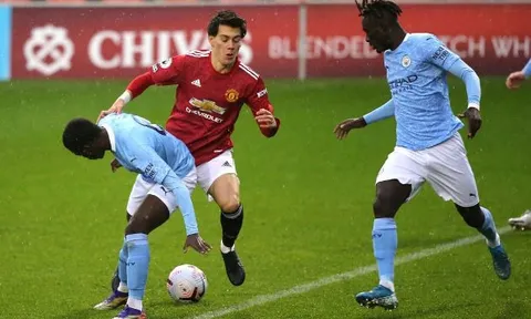 Tân binh chạy cánh của Man Utd ghi bàn thứ 3 sau 3 trận