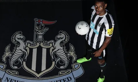 Tân binh đắt nhất lịch sử Newcastle có gì đặc biệt?