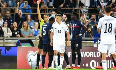 Tân binh hụt Chelsea lĩnh thẻ đỏ, Pháp ngậm ngùi chia điểm với Bosnia