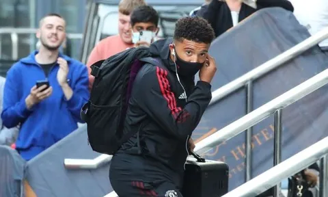 Tân binh lần đầu đến Lowry, đội hình ra sân Man Utd được hé lộ