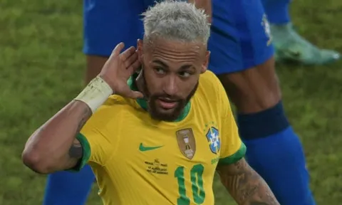 Brazil thắng đậm Peru