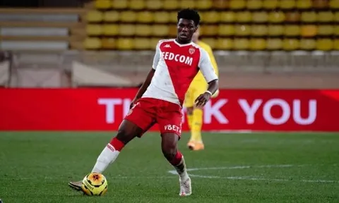 Aurelien Tchouameni có gì hơn các tiền vệ Chelsea?