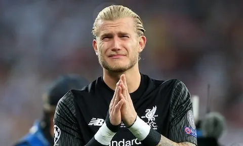 XONG! Karius vẫn chưa trở lại Liverpool