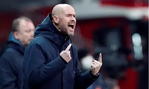 Ten Hag văng tục với cầu thủ Man Utd