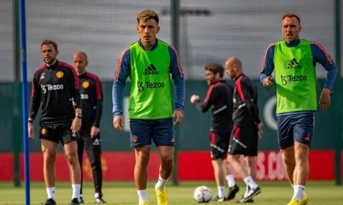 Ten Hag đã hé lộ đội hình ra sân của Man Utd từ mùa hè