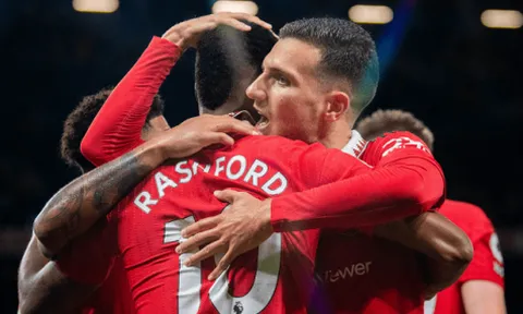 Ten Hag dùng người như thần, M.U thắng Liverpool sau hơn 4 năm