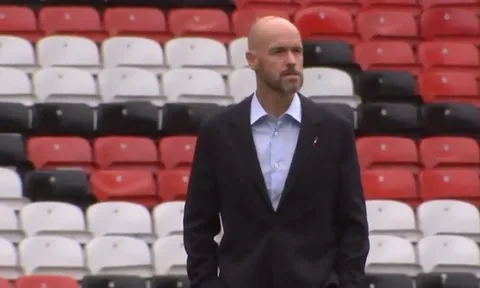 Ten Hag gây chú ý trước trận Arsenal