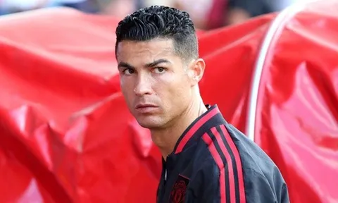Ten Hag giải thích lý do Ronaldo liên tục dự bị