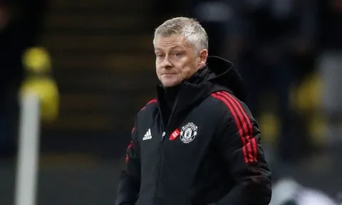 Ten Hag mừng thầm vì quyết định của Solskjaer
