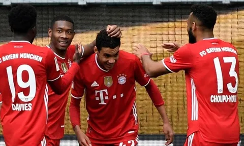Thần đồng 18 tuổi rực sáng, Bayern cho Leipzig hít khói