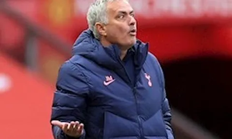 Thắng 6-1, Mourinho chỉ ra sao Man United đáng phải nhận thẻ đỏ giống Martial