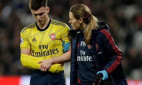 Thắng một trận, Arsenal mất tới 3 trụ cột