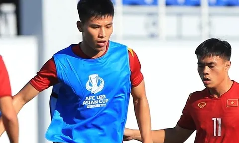 Thanh Bình suýt bị đuổi ở trận hòa U23 Hàn Quốc