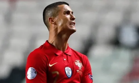 Thành cựu vương, HLV Bồ Đào Nha nói thẳng 1 câu về Ronaldo