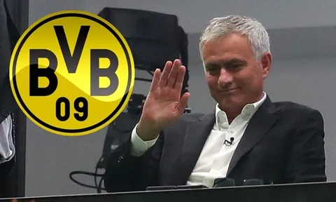 Thanh trừng HLV Favre, Dortmund đặt 'người đặc biệt' vào tầm ngắm