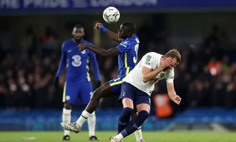 Thất bại trước Chelsea gợi ý lời giải cho Conte tại Tottenham