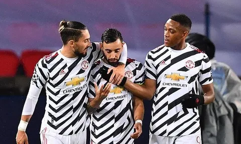 Tự tin, bản lĩnh, đẳng cấp; Man Utd đã có một Cantona, Ronaldo thật sự