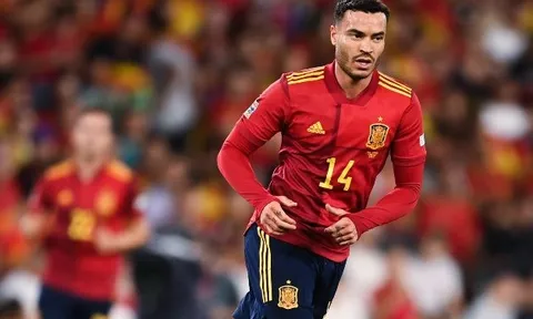 Thay Ronaldo, M.U đàm phán chiêu mộ tiền đạo 30 triệu euro