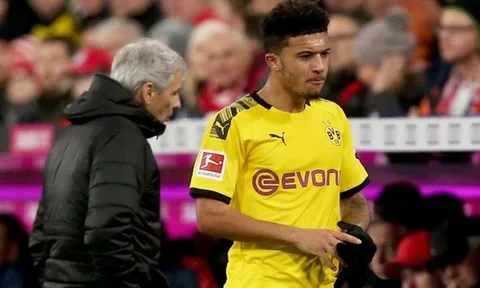 Thay sớm 'mục tiêu' của Man United, HLV Dortmund hé lộ nguyên nhân