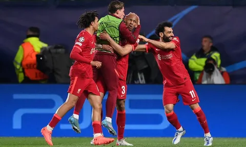 Thế trận đổi chiều chóng mặt, Liverpool giật vé vào CK dù bị dẫn 2 bàn