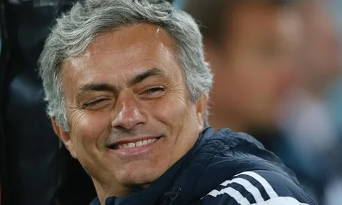 Thèm khát sao Arsenal, Mourinho có động thái lạ