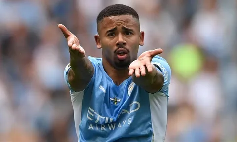 Thêm ông lớn tranh giành Gabriel Jesus với Arsenal