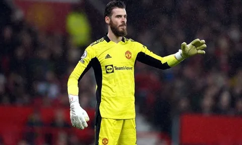 Thi đấu xuất sắc, De Gea nhận quà từ NHM Man Utd