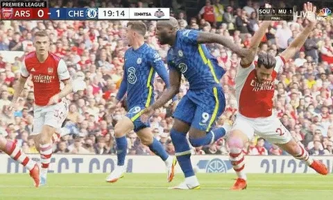 Thổi bay trung vệ của Arsenal, Lukaku khiến Premier League rùng mình khiếp sợ