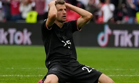 Thomas Muller bỏ lỡ cơ hội mười mươi vì quá tự tin?