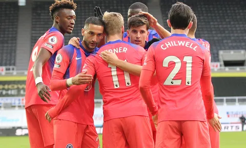 Thống trị sân khách, Chelsea tạm leo lên ngôi đầu