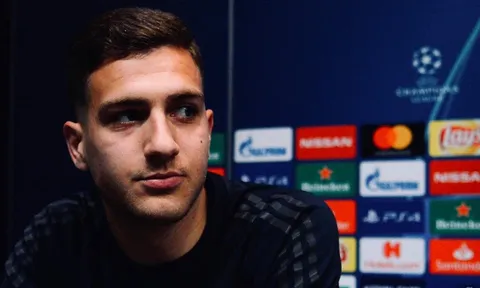 Wan-Bissaka 'chiếm sóng', cơ hội nào cho 'trò cưng' Mourinho tại Man Utd?