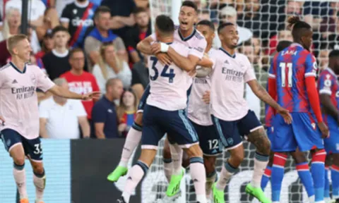 Thủ chắc công hay, Arsenal giành 3 điểm trước Palace