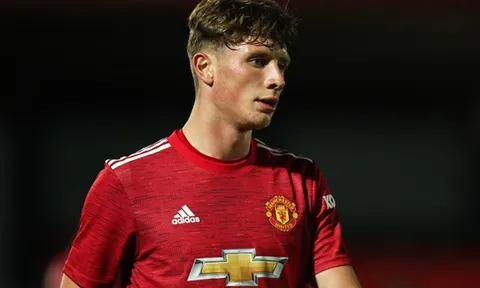 Gặp Granada, Solskjaer đã triệu tập 'thủ lĩnh bẩm sinh' của Man Utd
