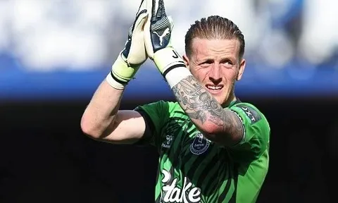 Thủ môn đầu tiên kiến tạo tại Premier League 2022/23