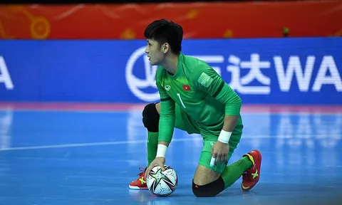 Thủ môn Hồ Văn Ý xếp thứ 10 thế giới