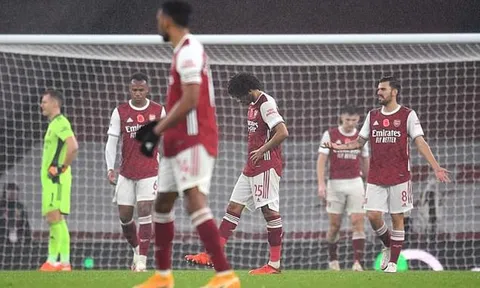 "Thua Aston Villa, Arsenal đã phơi bày 1 vấn đề nan giải"
