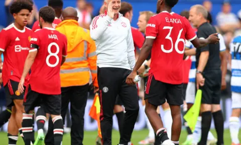 Thua sốc QPR, Solskjaer ca ngợi 1 cái tên của Man Utd