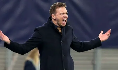Thua trận, HLV Leipzig điên tiết chỉ trích PSG: "Quả penalty đó đúng là trò hề"