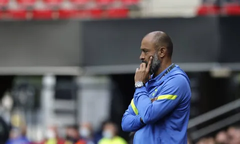 Thuyền trưởng Tottenham thừa nhận lo lắng trước đại chiến với Chelsea