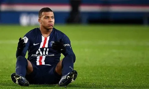 Tiến hành thâu tóm Mbappe, Real tống khứ ngôi sao đầu tiên khỏi Bernabeu