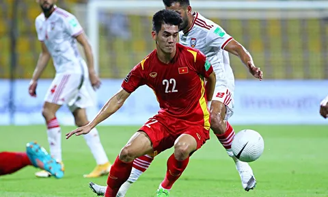 Tiến Linh đến bệnh viện sau trận thua Oman