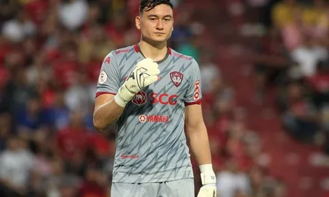 CĐV Muangthong đồng loạt kêu gọi tẩy chay Văn Lâm sau thất bại trước Chonburi
