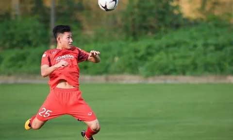 Tiền vệ Hai Long: 'Tôi tiếc vì không được triệu tập'