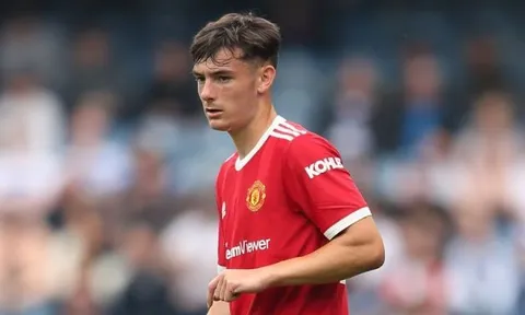 Tiền vệ Man Utd có bến đỗ mới