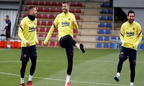 Tiết lộ gây sốc trong bản hợp đồng mới giữa Pique với Barcelona