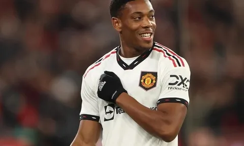 Tình thế đảo ngược với Martial ở MU