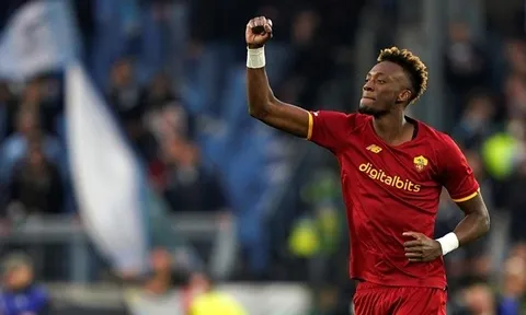 Tỏa sáng từ sự lạc lối, Abraham giúp Mourinho cứu rỗi niềm tin của Roma